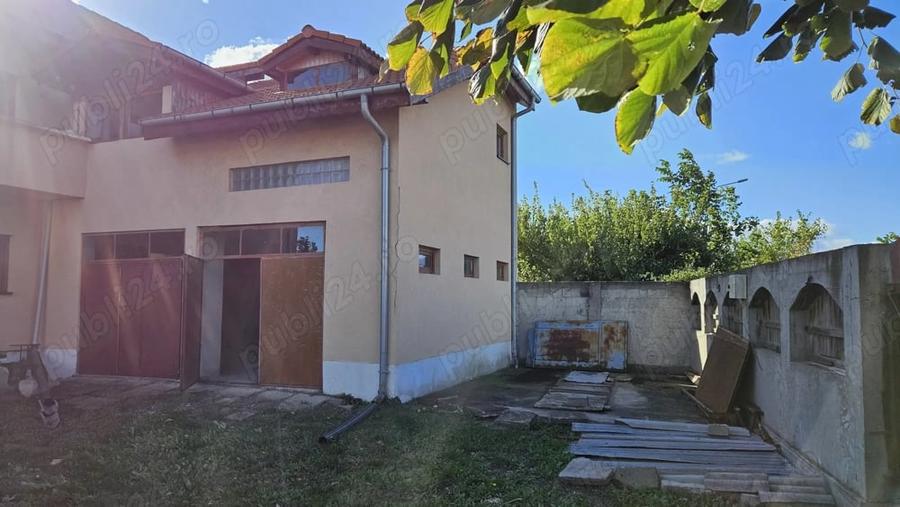 Casă cu 6 camere în Km 5