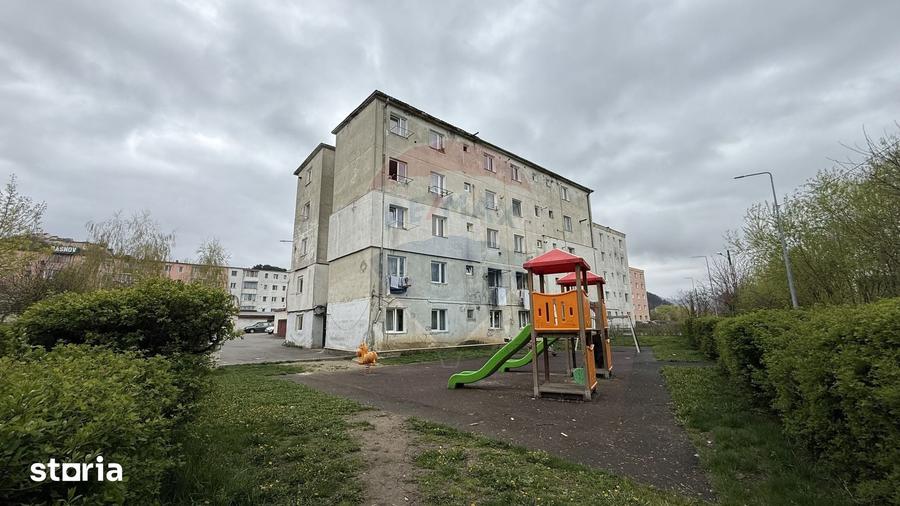 Apartament cu 2 camere semidecomandat în ISR