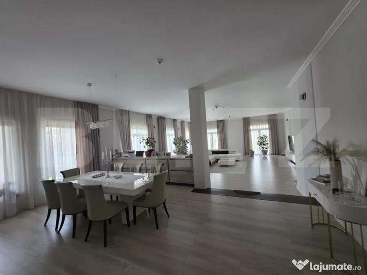 Casă cu 5 camere cu Teren 2100 Mp în Central