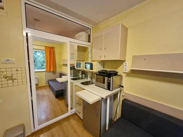 Garsonieră decomandată în Complex Studențesc