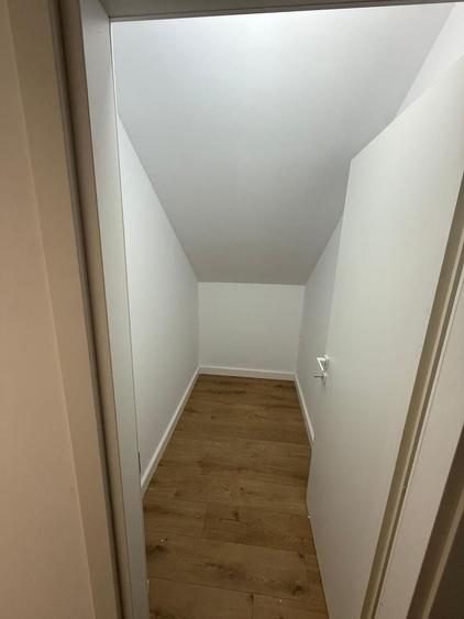 Casă cu 5 camere cu Canalizare în Pipera
