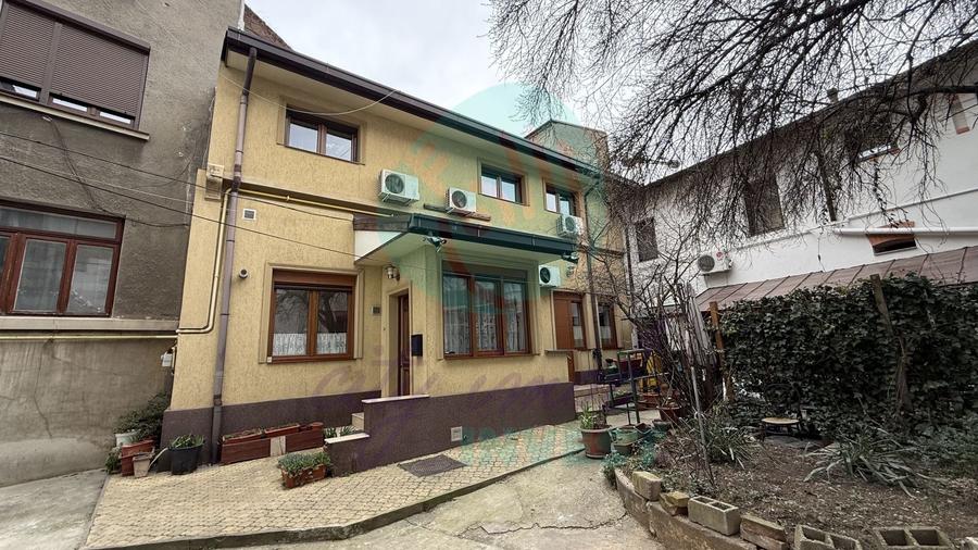 Casă individuală cu 5 camere cu Canalizare în Armeneasca
