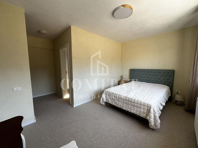 Apartament cu 3 camere semidecomandat în Borhanci