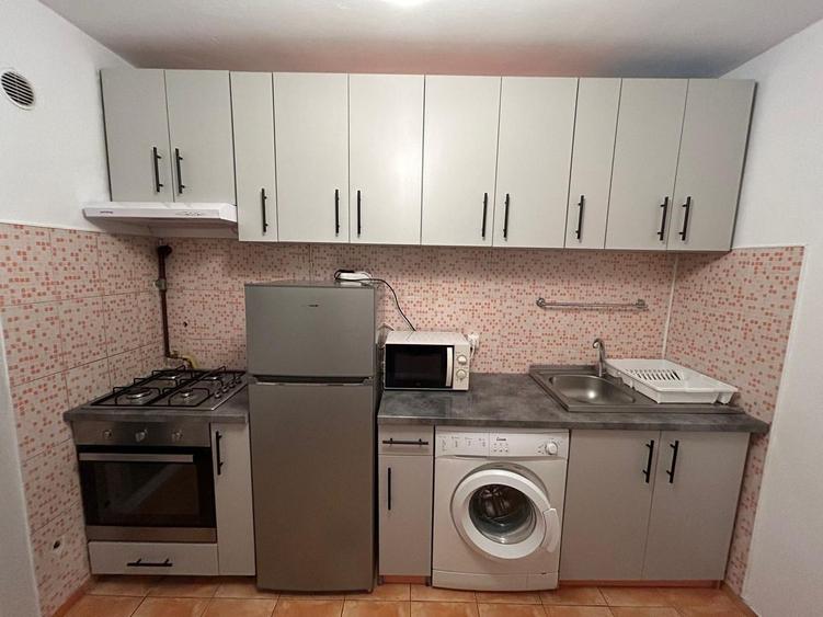Apartament cu 3 camere decomandat, mobilat în Grigorescu