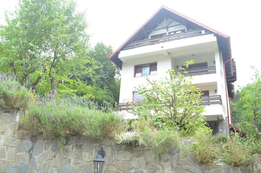 Casă individuală cu 5 camere în Zamora