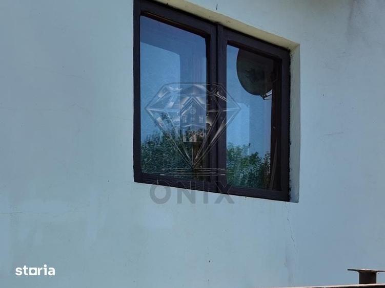 Casă cu 3 camere cu Teren 1300 Mp în Central