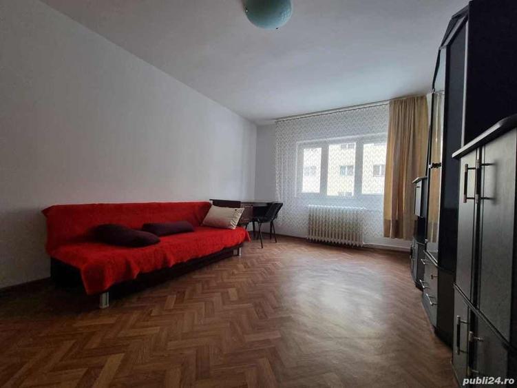 Apartament cu 2 camere decomandat în Soarelui