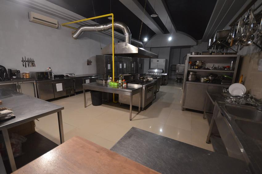 Spațiu comercial, de 540 mp, în P-ța Muncii