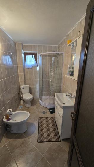 Casă individuală cu 4 camere cu Canalizare în Mărgineni