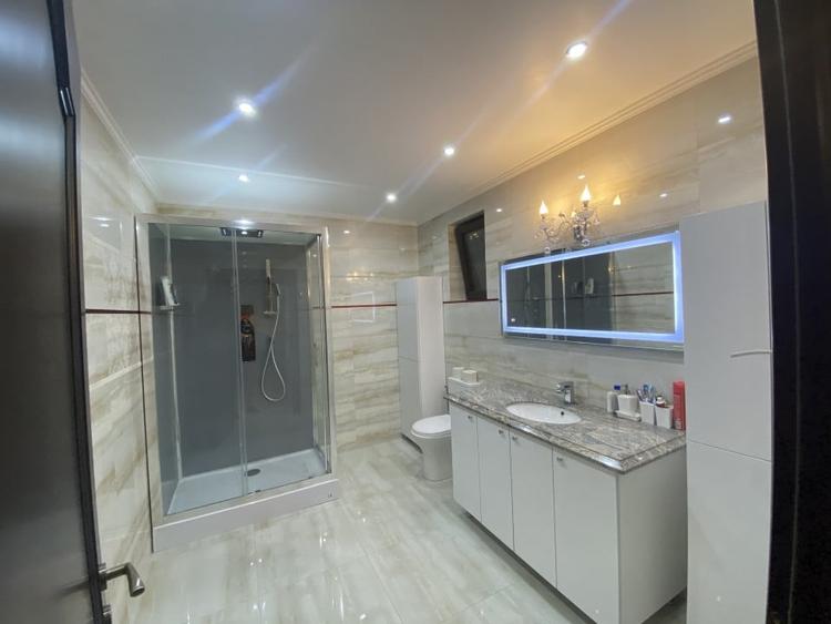 Casă individuală cu 5 camere cu Teren 450 Mp în Găgeni