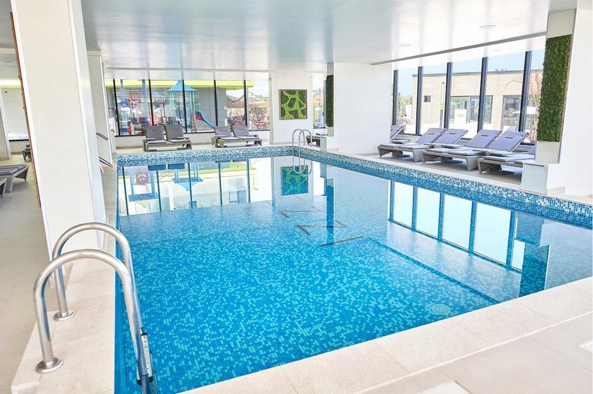 Apartament cu 2 camere decomandat în Mamaia-Sat