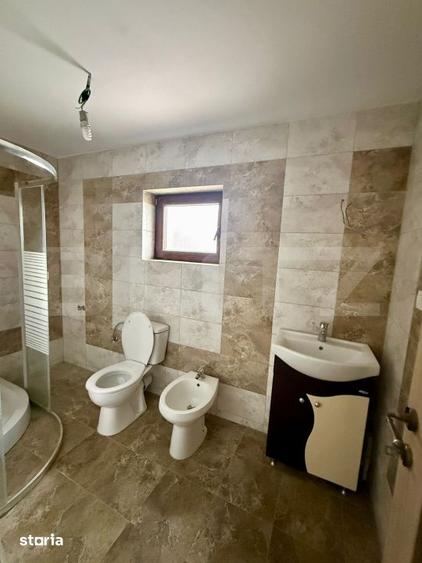 Casă cu 3 camere cu Teren 454 Mp în Răzvad