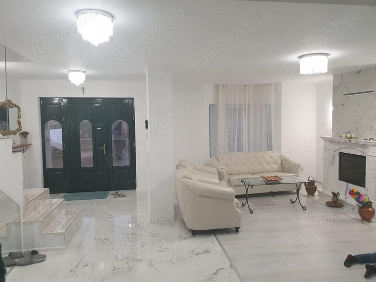Casă cu 6 camere în Babadag