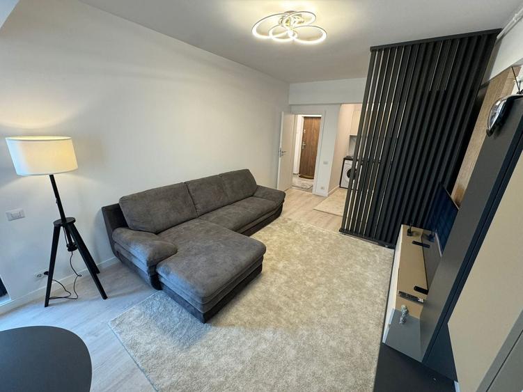 Apartament cu 2 camere semidecomandat, mobilat în Parcul Carol