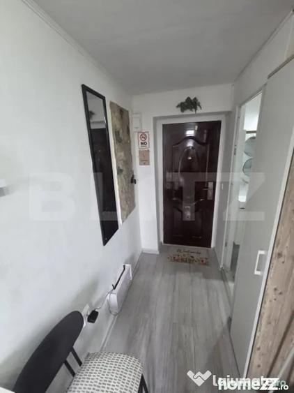Garsonieră decomandată în Central