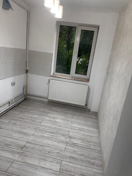 Apartament cu 2 camere semidecomandat în Ultracentral