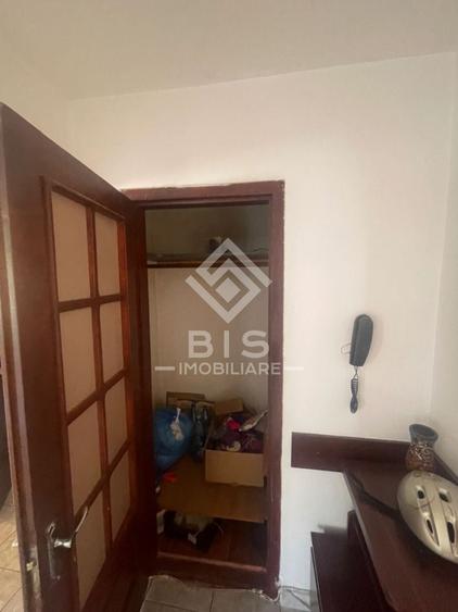 Apartament cu 3 camere decomandat în Sud