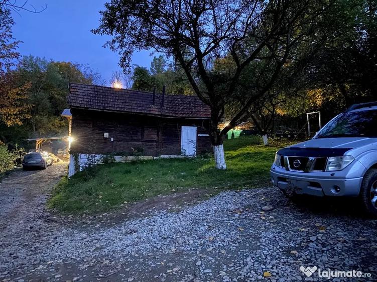 Casă cu 2 camere în Central