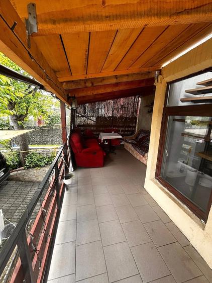 Casă cu 5 camere cu Teren 750 Mp în Exterior Vest