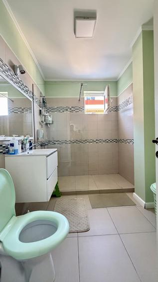 Apartament de 55 mp utili,etaj 1,bloc nou ,zona Terra - 8