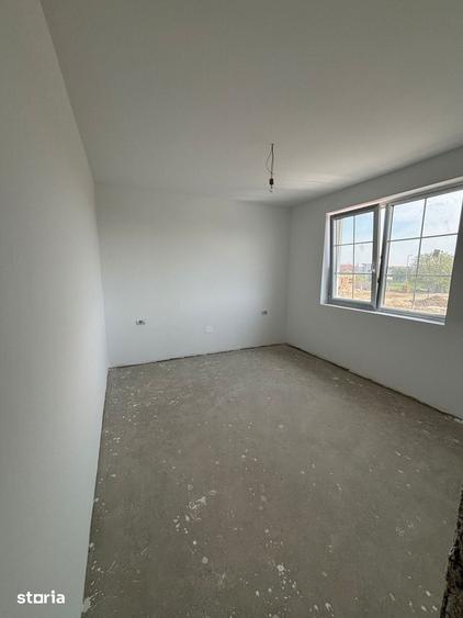 Apartament cu 4 camere în Moșnița Nouă