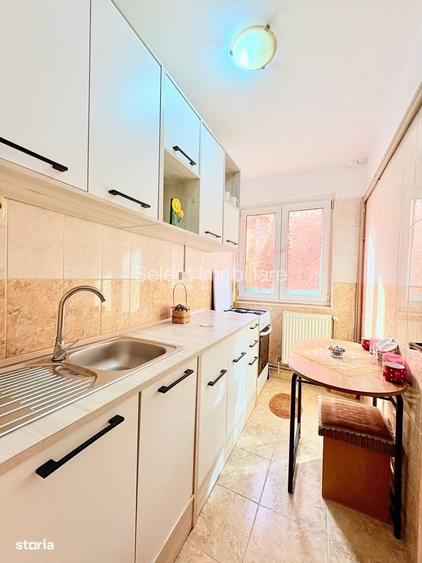 Apartament 2 camere, mobilat si utilat, etaj 2/4 Zona Nord,