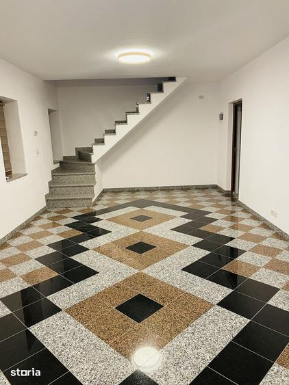 Casă cu 4 camere cu Teren 130 Mp în Aradul Nou