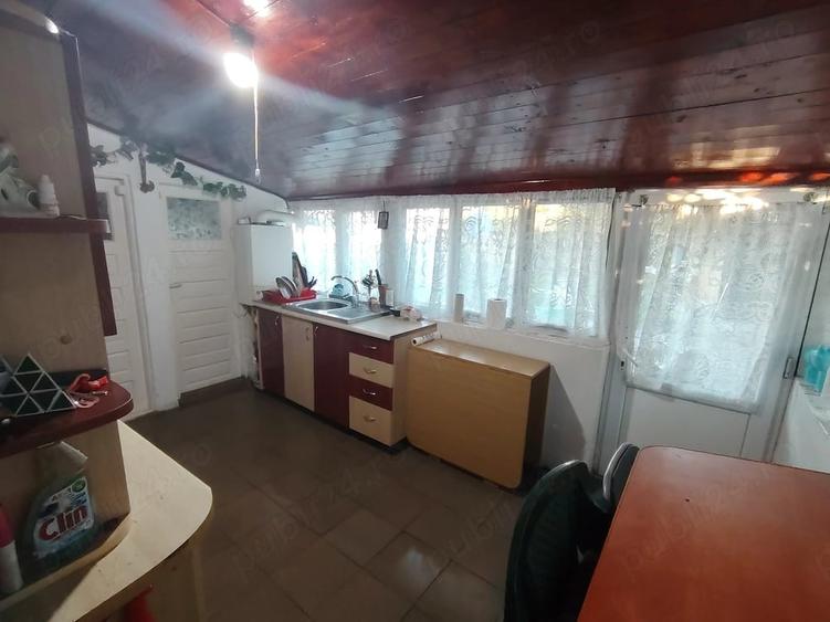 Casă cu 2 camere cu Teren 400 Mp în Vrănești