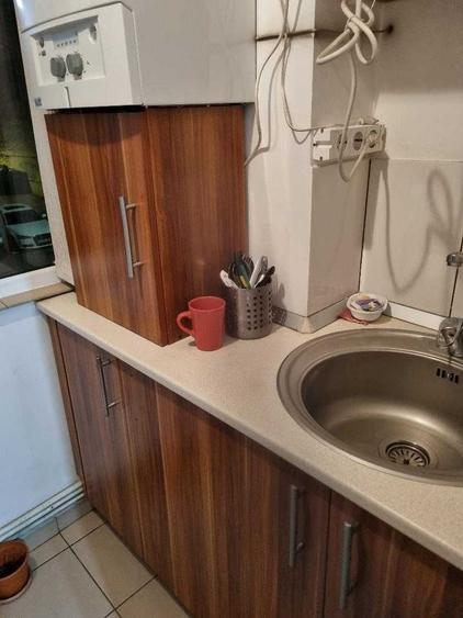 Apartament cu 3 camere decomandat în Popa Șapcă