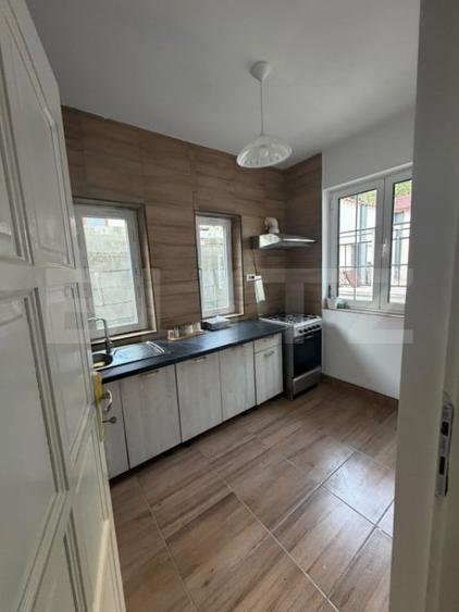 Casă cu 5 camere cu Teren 192 Mp în Central