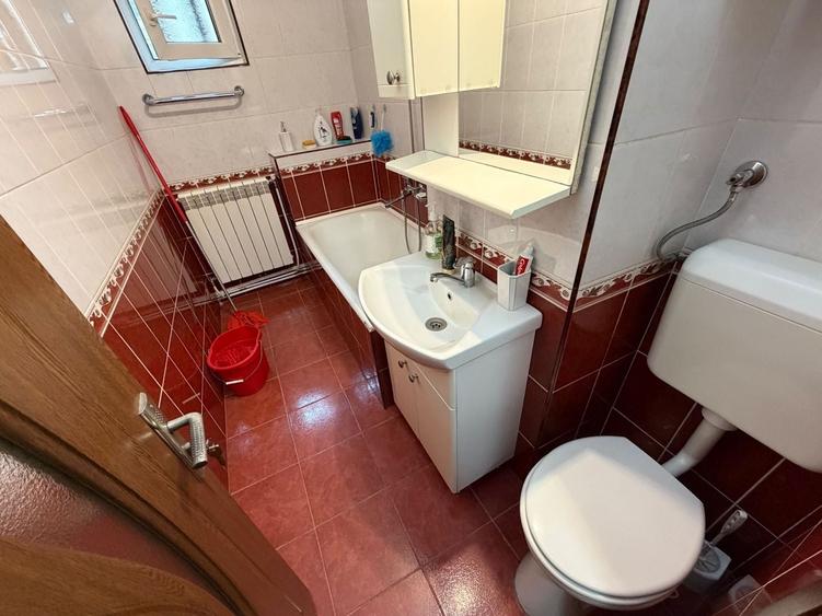 Apartament cu 2 camere în Cetate