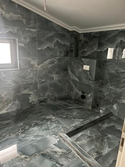 Casă individuală cu 6 camere decomandat cu Canalizare în Girocului