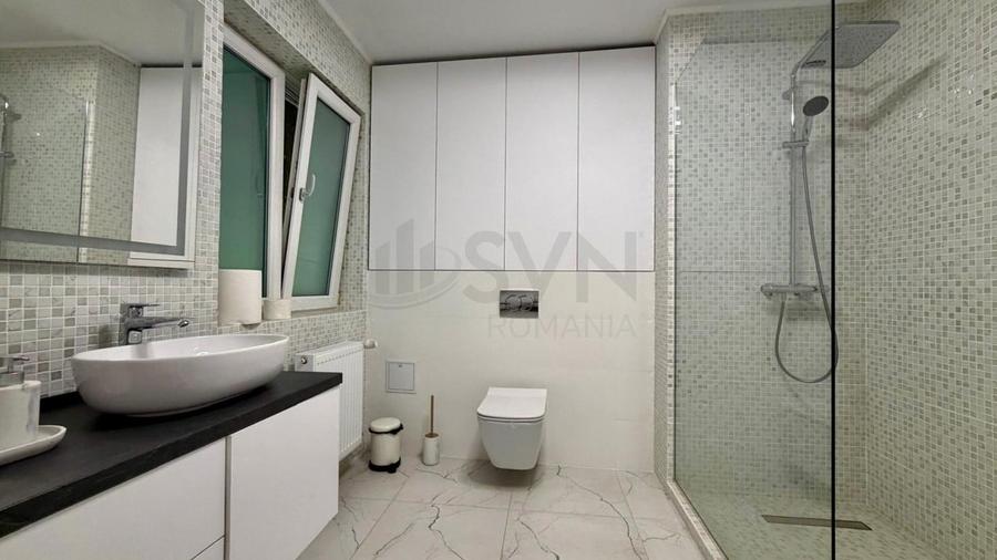 Casă individuală cu 8 camere cu Canalizare în Floreasca