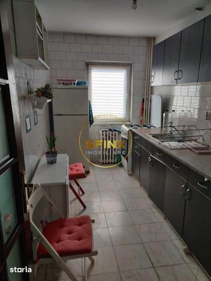 Apartament cu 2 camere decomandat, mobilat în Văcăresti
