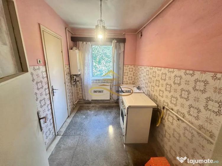 Apartament cu 2 camere semidecomandat în Letea