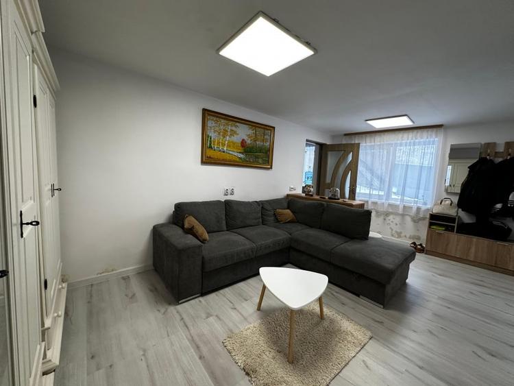 Casă individuală cu 2 camere cu Teren 1000 Mp în Vâlcele