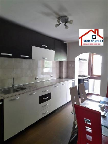 Apartament cu 3 camere decomandat în Orizont