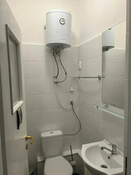 Spațiu comercial, de 25 mp, în P-ța Maria