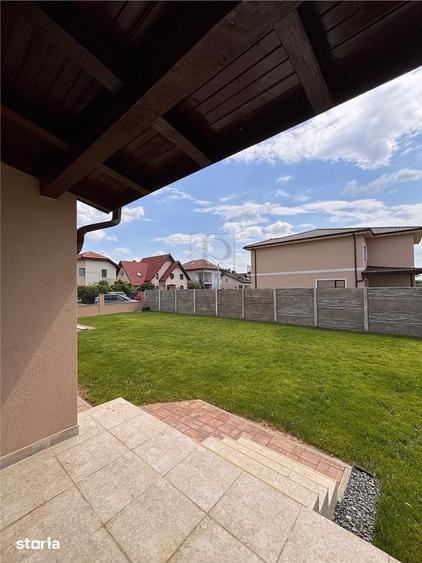 Casă cu 5 camere cu Teren 300 Mp în Central