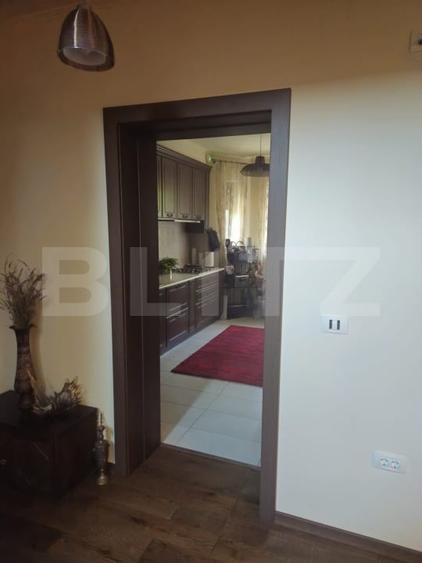 Casă individuală cu 6 camere cu Teren 1170 Mp în Exterior Sud