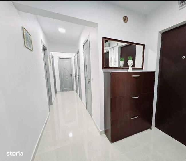 Apartament cu 3 camere, mobilat în Drumul Taberei