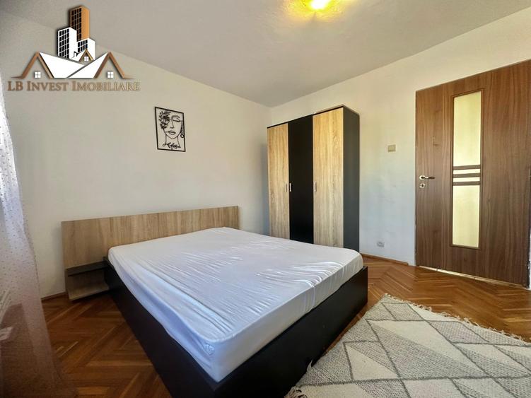Apartament cu 4 camere decomandat, mobilat în Bucovina