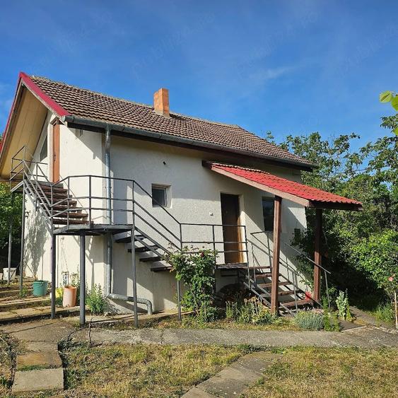 Casă cu 2 camere cu Teren 2283 Mp în Silagiu
