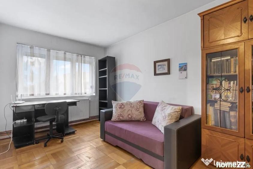 Apartament cu 3 camere decomandat în Aurel Vlaicu