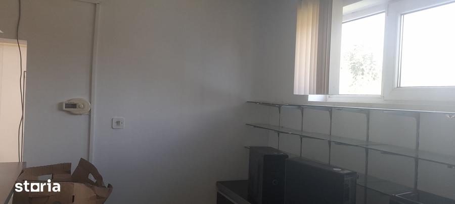 Casă cu 6 camere cu Teren 432 Mp în Dărmănești