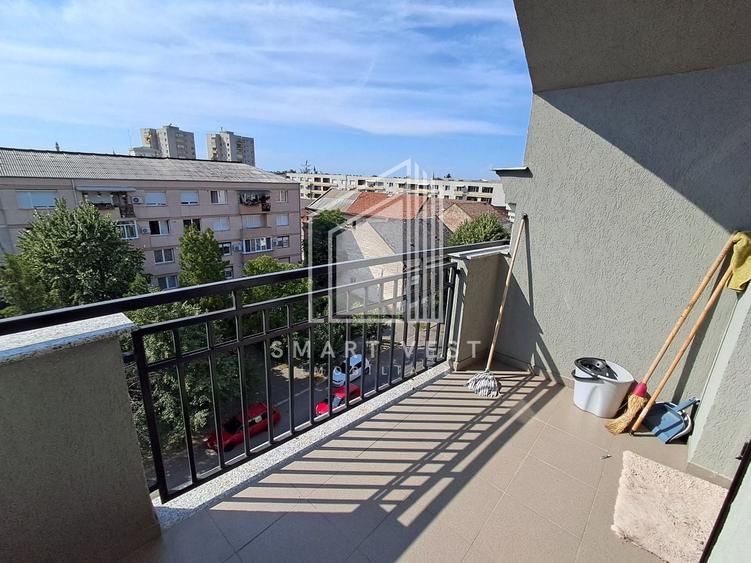 Apartament cu 3 camere decomandat, mobilat în Central