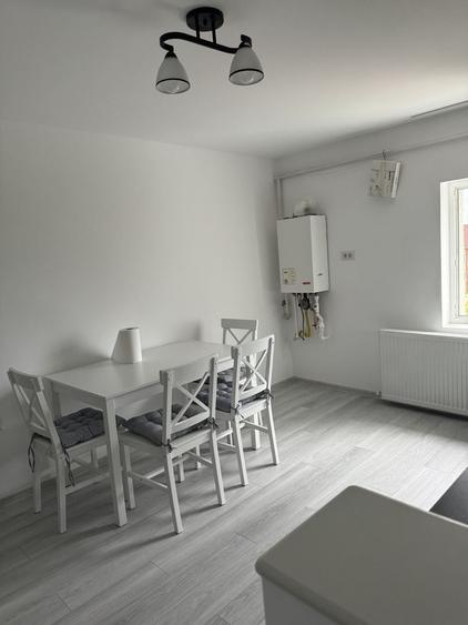 Apartament cu 2 camere decomandat în Exterior Vest