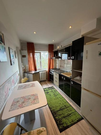 Apartament cu 2 camere decomandat în Gară