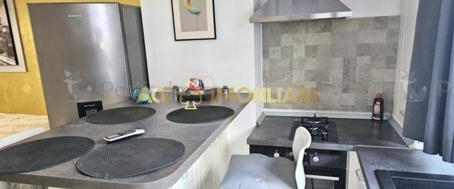 Apartament cu 2 camere decomandat, mobilat în Regie