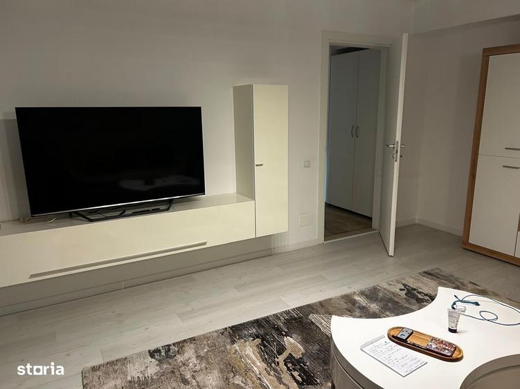 Apartament cu 3 camere, mobilat în Central